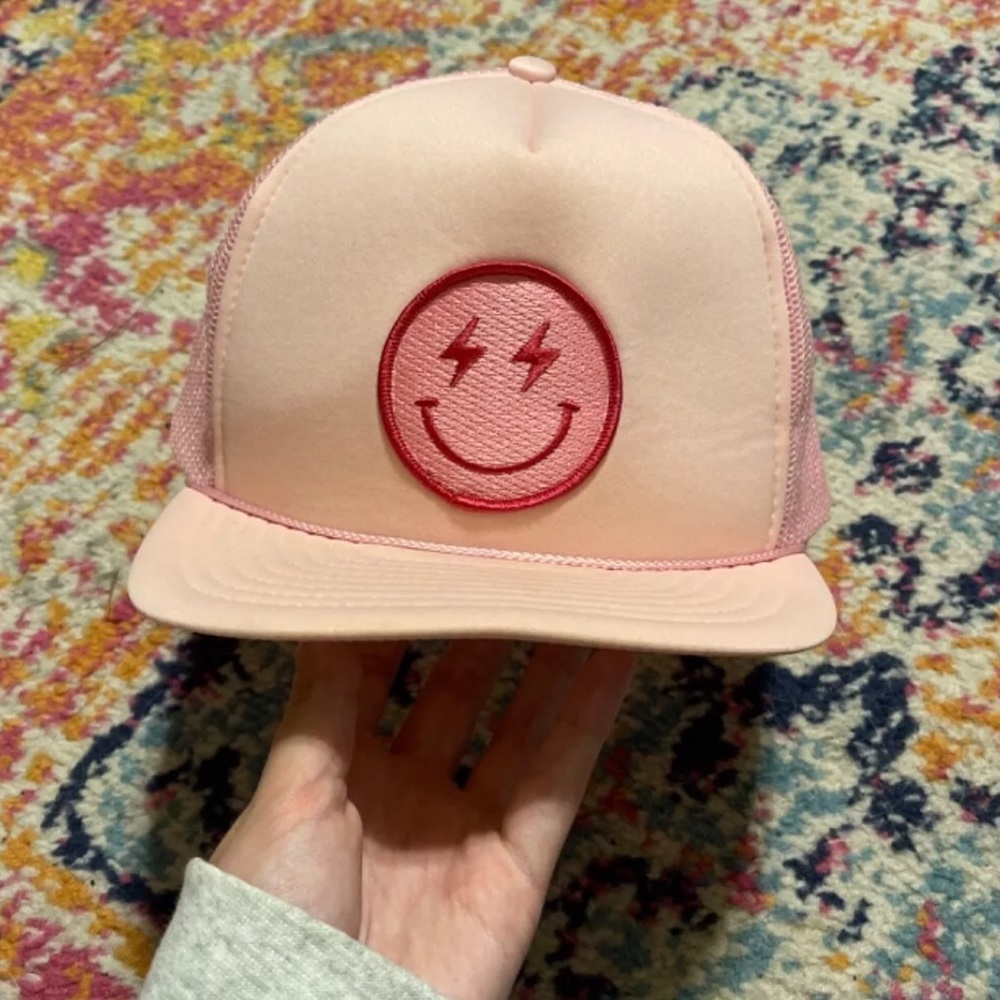 Trucker hat